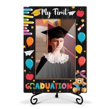 Imagem de Lesixur Porta-retrato My First Graduation, jardim de infância, pré-escolar, presente de formatura para estudantes, meninos, meninas, filho, filha, 10 x 15 cm, moldura de madeira com suporte de ferro