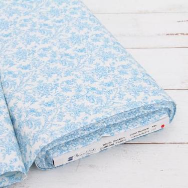 Imagem de Tecido acolchoado de algodão premium de corte 3 jardas vendido por The Yard - Coleção Vintage Threads - 111,8 cm de largura - 100% algodão - Quilting, costura, artesanato - Toile azul claro