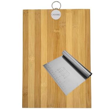 Imagem de Kit 01 Tábua de Corte Petisqueira em Bambu Premium 20 x 30 cm CASAMILU + 01 Espátula de Corte – Resistente, Durável e Ecológica para Preparo, Corte e Apresentação de Queijos, Frios, Petiscos e Carnes
