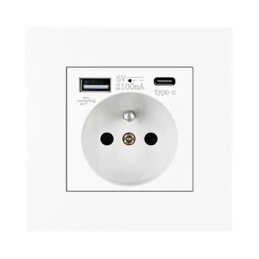 Imagem de Tomada Padrão Francesa Branca 16A Com USB Tipo C E Conector De Carrega