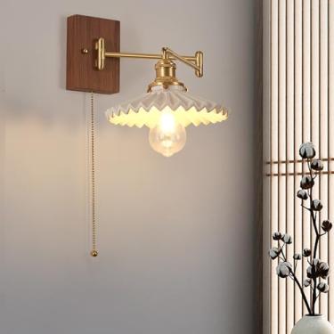 Imagem de Luminária de parede de latão com braço articulado, arandelas de vidro plissado com corrente, luz de leitura, luminária de parede de madeira com vidro leitoso para quarto, mesa de cabeceira,