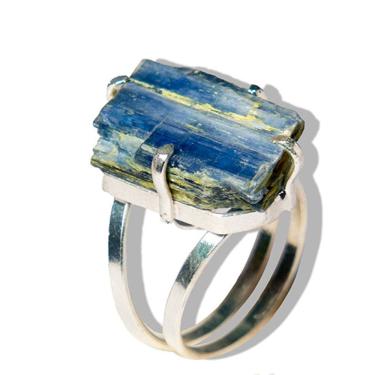 Imagem de Anel Cianita Azul Montagem Garra Prateado 25 a 30mm