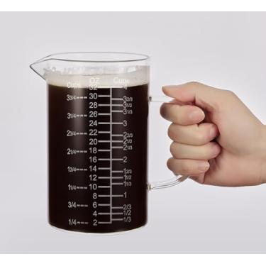 Imagem de Copo medidor de vidro graduado gravado Ackers - [alça isolada | bico em forma de V] - copo medidor de vidro de borossilicato alto para cozinha ou jantar, fácil de ler, 1000 ml (947 g, 4 xícaras)