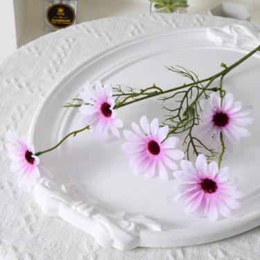 Imagem de Buquê de flores artificiais de crisântemo selvagem, pequena margarida artificial, planta verde, flor de seda, decoração de casamento, decoração de casa (8)