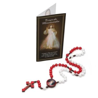 Imagem de Terço da Divina Misericórdia, Contas de Plástico Branco e Vermelho 8mm, Crucifixo em Madeira, Metal Ouro Velho, 37cm, com Folheto de Oração