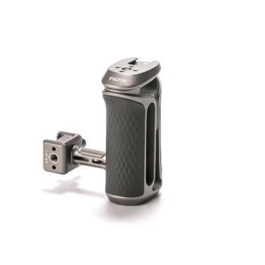 Imagem de Tilta Alça lateral Xeno para cineastas e câmeras - cinza titânio | Conexão segura e ajuda a evitar a rotação | Altura ajustável | Punho de silicone texturizado | Montagem conveniente (OTAN)