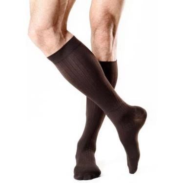 Imagem de Meia 3/4 Masculina Actitud 15-20mmHg Fechada Marrom Tam G - Sigvaris