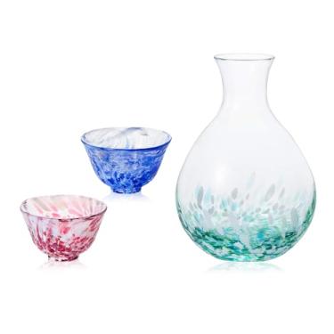 Imagem de Conjunto de copos artesanais japoneses – copos tradicionais para bebidas frias, feito no Japão (decantador de saquê Nebuta com conjunto de 2 xícaras (rosa e azul), decantador (363.8 ml - 365ml), copo