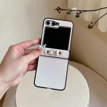 Imagem de Capa para Galaxy Z Flip6, capa de couro perolado de luxo com dobradiça e corrente de pérola, capas rígidas fofas (para Galaxy Z Flip6/01)