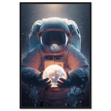 Imagem de Arte de parede de astronauta com impressão em tela Last Light por Art Remedy, moldura preta, 40,6 x 61 cm