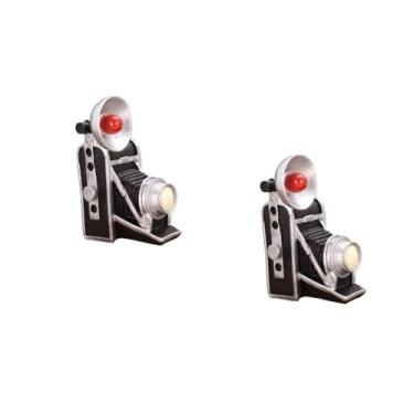 Imagem de 2pcs Retro Camera Model Tabletop Ornament Sturdy Resin Craft for Vintage Decor Lifelike Photography Prop for Home Decoration Present for Special Occasions