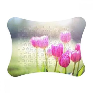 Imagem de Linda moldura de quebra-cabeça verde vermelho e verde com flores do sol ornamento do jogo de quebra-cabeça