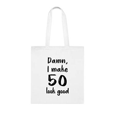 Imagem de Sacola Damn I Make 50 Look Boa, presente divertido, bolsa de ombro, bolsas reutilizáveis, ideia de presente de cesta de Natal de aniversário, Branco