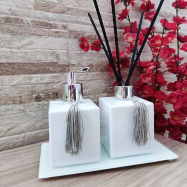 Imagem de Jogo Para Banheiro Kit Para Lavabo Porta Sabonete Líquido Difusor Com Bandeja Espelhada -Branco e Prata