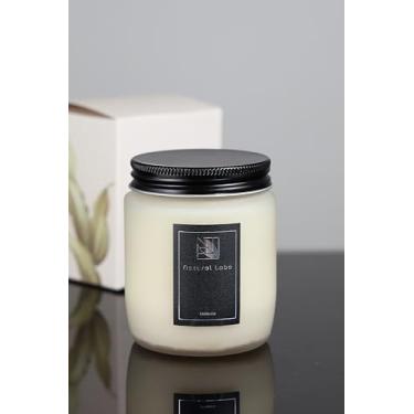 Imagem de Vela Aromática Perfumada Vegana Natural Labo Clássica 190g – Cera de Coco e Fragrâncias Sofisticadas | Aromaterapia e Bem-Estar (Melancia)