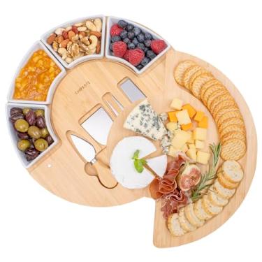 Imagem de Conjunto de tábua e travessa de queijo de charcutaria - Feito de madeira de bambu - Tábua de corte de queijo e faca patenteada nos EUA de 33 cm para entretenimento e servir - 4 facas - 4 tigelas