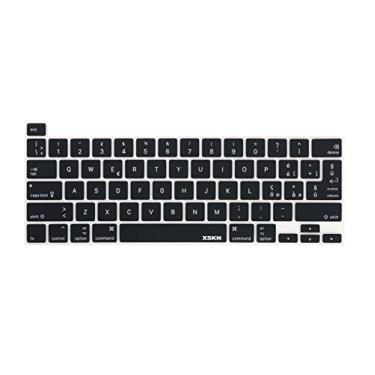 Imagem de XSKN Capa para teclado de silicone preto italiano para MacBook Pro 2019 de 16 polegadas A2141 e MacBook Pro de 13,3 polegadas 2020 A2338 M1 A2251 A2289 com Touch Bar e Touch ID - Versão comum dos EUA