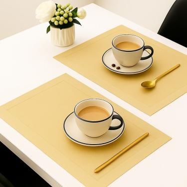 Imagem de Jogo 2 Lugar Americano Retangular Mesa Pvc Dourado Executivo 30x45cm Em Casa Tem