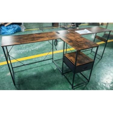 Imagem de YOSHOOT Mesa de computador para 2 pessoas de 221 cm com 2 estações de carregamento – Mesa longa para jogos com 3 gavetas de tecido e prateleira aberta, mesa dupla para escritório em casa, cinza V3