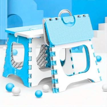 Imagem de Banquinho Dobrável Banqueta Retrátil Azul com Alça Resistente Infantil
