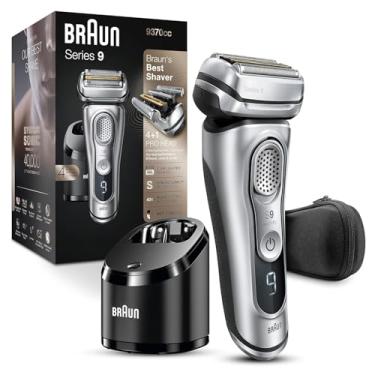 Imagem de Braun Barbeador elétrico masculino com aparador de barba de precisão, recarregável, máquina de barbear úmida e seca, estação de limpeza e carregamento e estojo de viagem, prata, conjunto de 3 peças