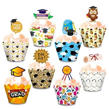 Imagem de Formatura 2022 Topos e envoltórios de cupcake, decorações de festa de congratulos, forros de palitos de cupcake, boné de graduação diploma, suprimentos de decorações de bolo de mão fofas para festa de formatura de 2022