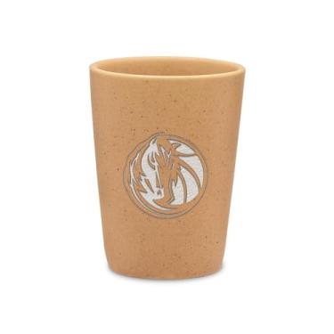 Imagem de Rico Industries NBA Basketball Dallas Mavericks Sand 59 g Copo de tiro de cerâmica para fãs, gravado a laser em vidro colorido moderno de dose única