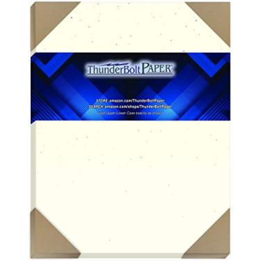 Imagem de 25 folhas de papel de capa de fibra de bétula terrosa nº 80 - carta padrão de 21,5 x 28 cm | Tamanho do folheto - Peso do cartão de 36 kg - Cor branca cremosa com fibras naturais - Acabamento suave