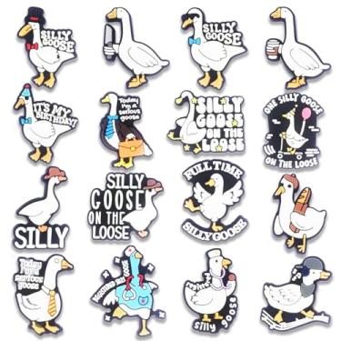 Imagem de 16 peças de beisebol, futebol, vôlei, caminhão, acampamento, terror, pesca, animais de estimação, fazenda, ganso, panda e pingentes, sandálias para crocodilo, bolha, sandálias tamancos, decorações de