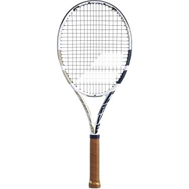 Imagem de Babolat Raquete de tênis Pure Drive Team Wimbledon (4 1/2") amarrada com 16 g White Babolat Syn Gut na tensão média