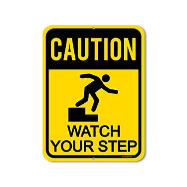 Imagem de Honey Dew Gifts Watch your Step Sign, Caution Watch your Step 23 cm x 30,5 cm Placa de calçada de alumínio metálico, feita nos EUA