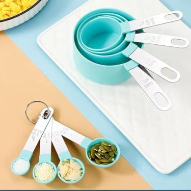 Imagem de Conjunto de 8 peças de copos e colheres de medição empilháveis e colheres de sopa precisas para medir a seco (mais verde)