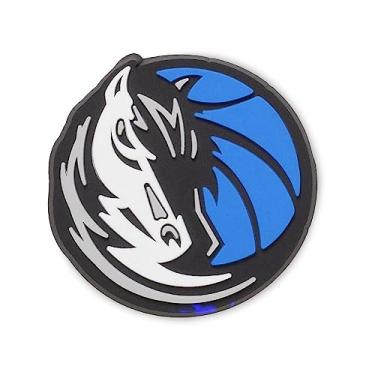 Imagem de Crocs NBA Shoe Charms | Jibbitz, Dallas Mavericks, tamanho único, Dallas Mavericks, One Size