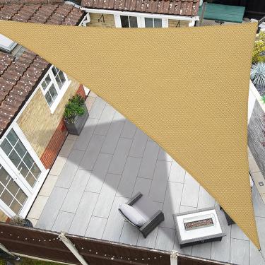 Imagem de Coumavin Guarda-Sol Triangular De 20' X 20', Cobertura Para Área Externa Com Bloqueio Uv, Quintal, Varanda, Pérgola, Deck, Jardim, Pátio, Areia