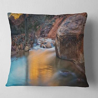 Imagem de Designart Slow Motion Virgin River at Zion' Landscape Throw Living Room, Sofá, Travesseiro + Capa de almofada impressa em ambos os lados 45,72 cm x 45,72 cm