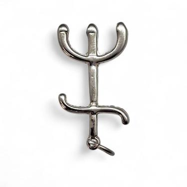 Imagem de Kit 12 Pingente PombaGira Tridente Liso Prata Proteção 3 cm