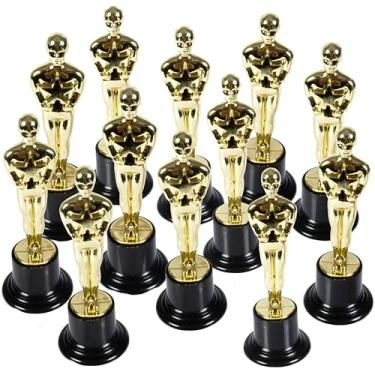 Imagem de Rhode Island Novelty Est tua de pl stico dourada do pr mio do filme de Hollywood para lembrancinhas de festa ou decora o