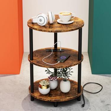 Imagem de RISWER Mesa lateral redonda pequena – Mesa oval de 3 camadas para espaços pequenos, mesa de cabeceira de madeira rústica e metal para sala de estar ou quarto, com portas USB e tomada embutidas, marrom