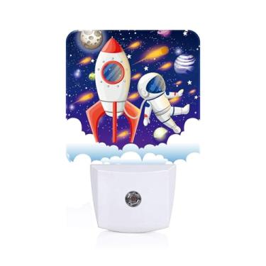 Imagem de FSHVQKD Luz noturna de foguete e astronauta, luzes noturnas plug-in com sensor do crepúsculo ao amanhecer para escadas, corredores, quarto, ideal para mulheres, meninas/meninos, 0,5 W