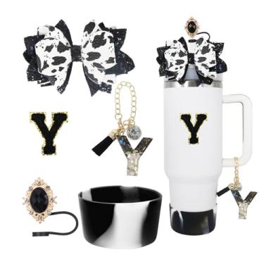 Imagem de RENUIS Conjunto de 5 peças de acessórios para copo Stanley de 30 e 1,134 g com alça, incluindo topo de palha, bota de silicone com glitter, decoração de arco de palha, pingente de letra de