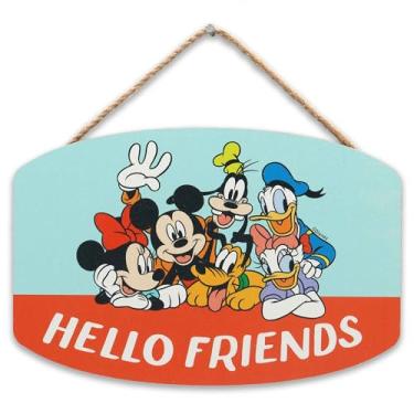 Imagem de Open Road Brands Disney Mickey Mouse Hello Friends Decoração de parede de madeira pendurada - Placa divertida do Mickey Mouse para quarto infantil ou sala de jogos
