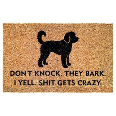 Imagem de Capacho de entrada engraçado Bernedoodle - Don't Knock They Bark I Yell Shit Gets Crazy - Citação ousada para varanda - Pátio - Decoração interna - Tapete antiderrapante durável - Donos de animais de