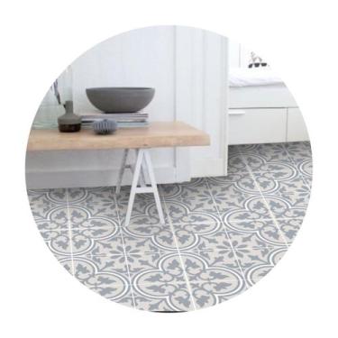 Imagem de Adesivo para piso ladrilho cinza azulado lavável antiderrapante - Cola