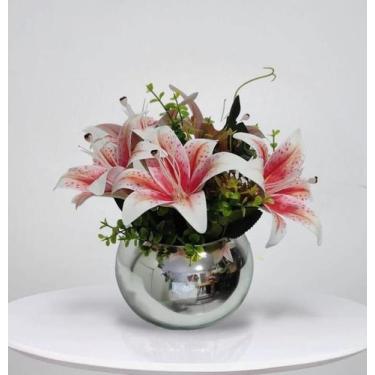 Imagem de Arranjo de flores lírios  artificiais no vaso prata espelhado - La Caz