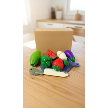 Imagem de Kit Montessori Frutas e Legumes de Cortar c/ 8 Peças - Congratulations