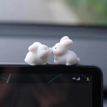 Imagem de Estatueta ITUBLE Cute Kiss Rabbits, decoração do painel do carro