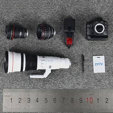 Imagem de Câmera digital DSLR 1:6 e acessórios de 3 lentes para figuras de ação de 30 cm - Conjunto de brinquedo de modelo realista com flash e caneta de pressão - perfeito para entusiastas de fotografia e