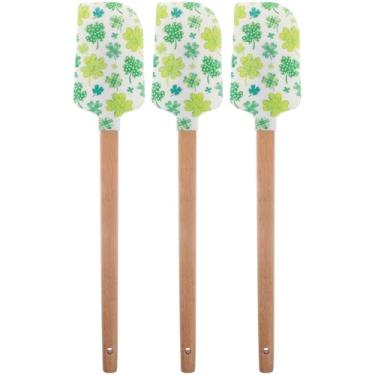 Imagem de Garneck Conjunto de 3 espátulas de silicone do Dia de São Patrício com alças de madeira - para assar - creme de cobertura e espalhar para celebrações da Páscoa e do Dia de São Patrício