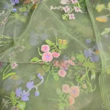 Imagem de Elegante tecido de renda branca tule bordado floral colorido por jarda, 89 x 129 cm - tule macio para vestidos DIY e vestidos de casamento, lavar apenas à mão (verde, 1 jarda (89 x 129 cm))