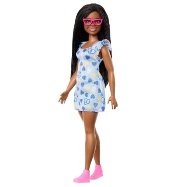 Imagem de Barbie Fashionistas Doll #229, Boneca Com Síndrome De Down Usando Vestido Com Estampa De Coração, Criada Em Parceria Com A National Down Syndrome Society